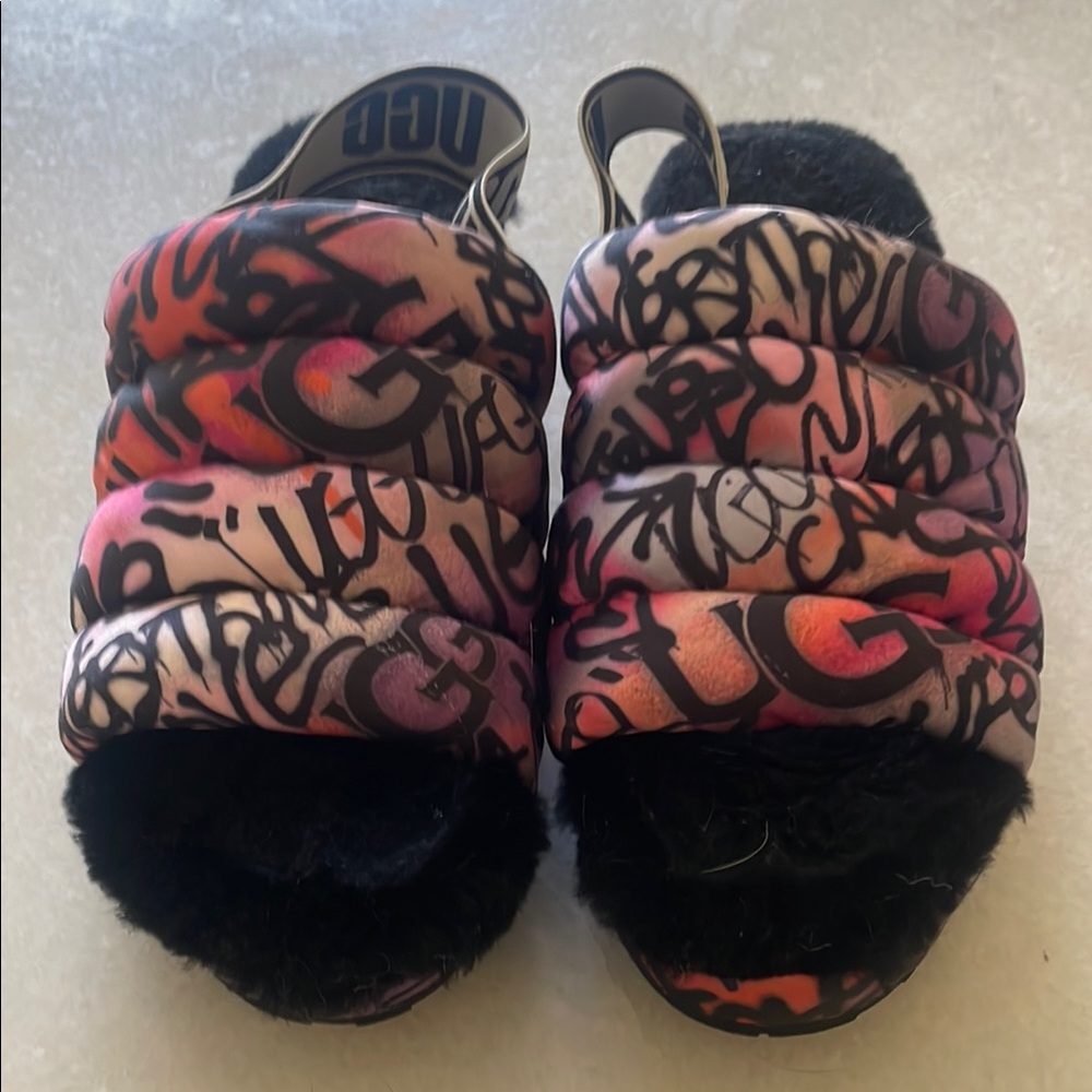 UGG Kids Graffiti Slide Sandals - Black and Pink